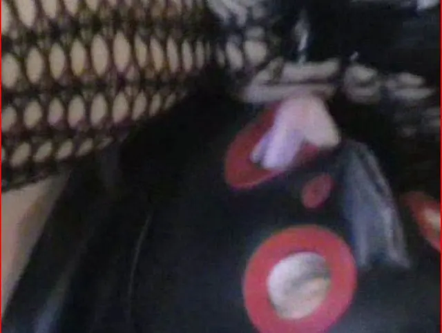 Sklave leckt meine Fotze Latex Maske Dirty Talk
