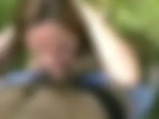 Sklavin für Deepthroat
