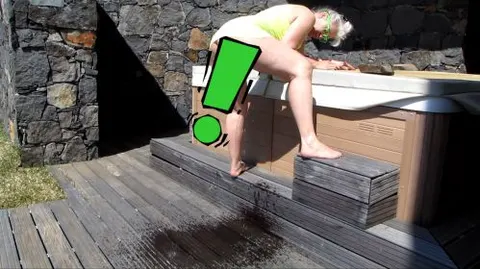 2 x Outdoor pissen