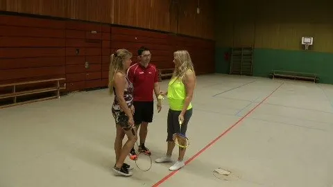 Dieser kleine geile Badminton-Lehrer.....