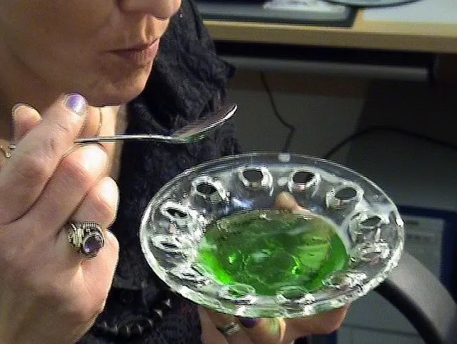 GÖTTERSPEISE MIT SPERMA