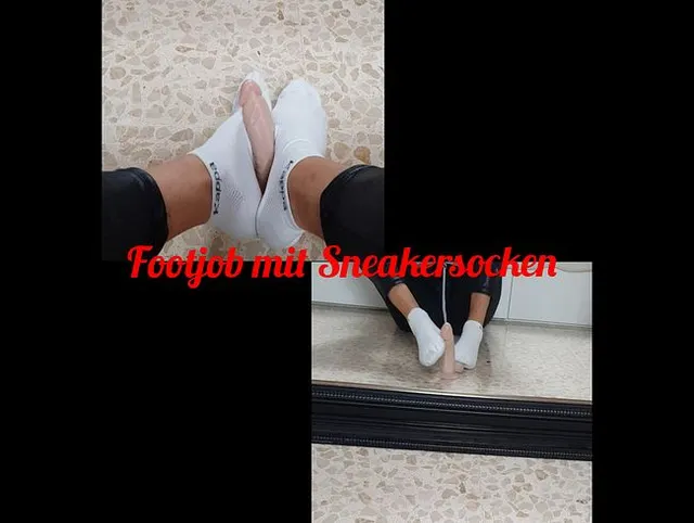 Footjob mit Sneakersocken