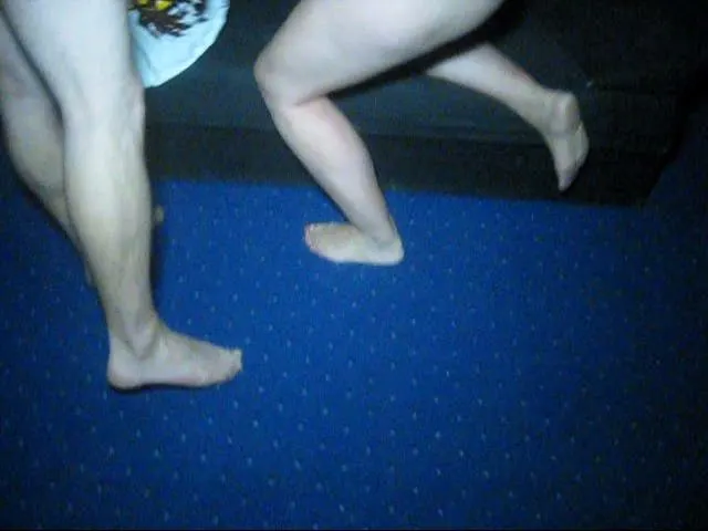 Fremder Mann Fickt mich in beide Löcher im Pornokino