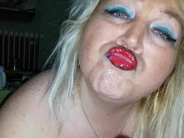 Bitch Handjob und Facial