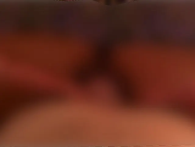 Ich werde auf deinem Gesicht sitzen, weil du das Zimmer nicht aufgeräumt hast