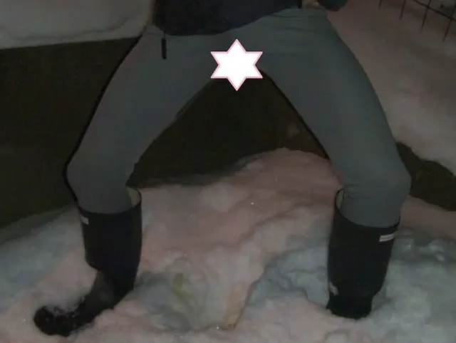 bei -10 Grad, Outdoor in Leggins gepisst