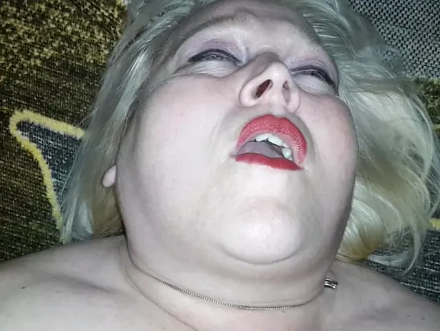 Extrem nass und geil vor dir Masturbiert
