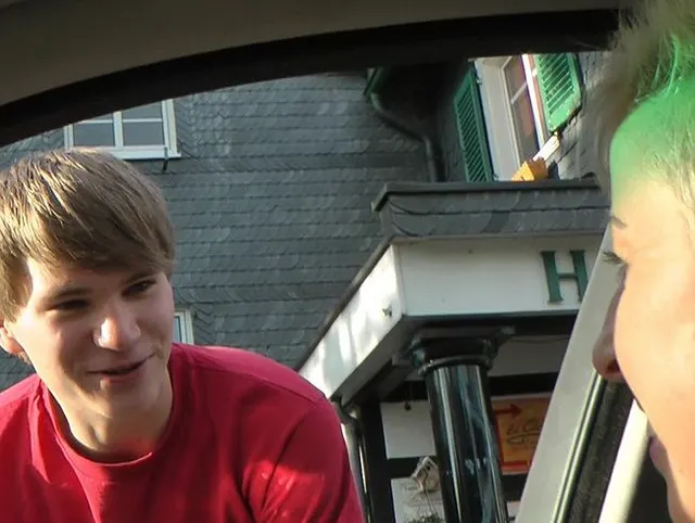 Der süße junge TRAMPER…!!!
