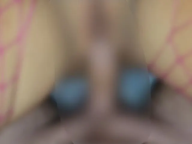 Ich habe mein Sperma in der Muschi meiner Stiefmutter verloren