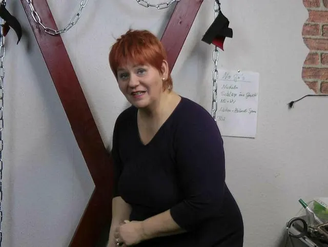 Spanking mit dem Reisigbesen