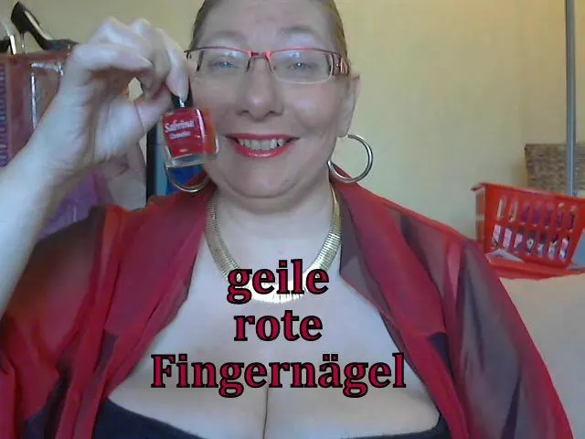 geile rote Fingernägel