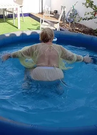 Mein Mini Pool, mein Gummioutfit