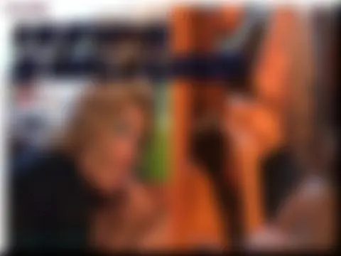 IN DER MITTAGSPAUSE DER BÜROFICK MIT BLASKONZERT**HDTV**