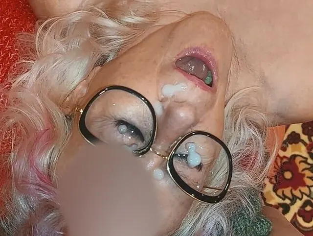 Meine Brille mit Sperma vollgesaut bekommen