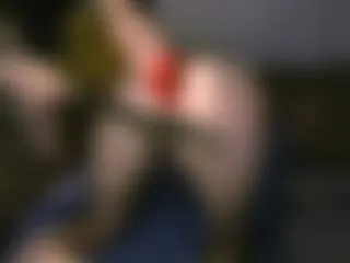 Durch spanking zum Orgasmus
