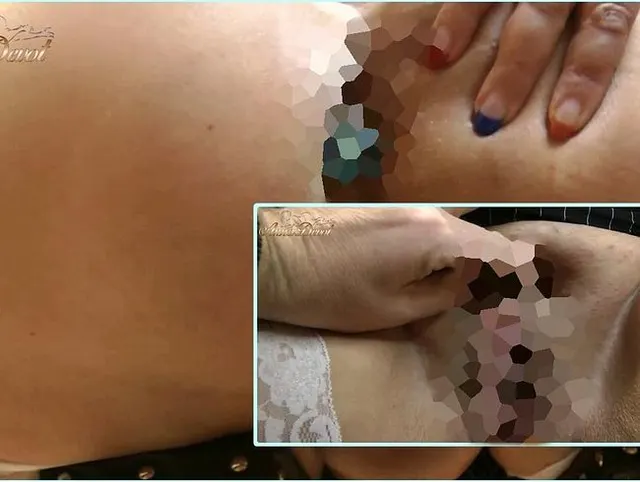 Annadevot - Plug im Arsch, mit Dildo selbst besorgt