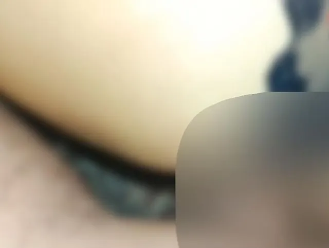 Stepson schob mein Höschen zur Seite und fickte mich in die Muschi