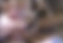 girlfriends facial on couch