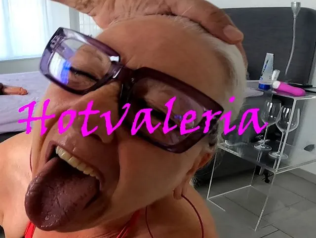 Oma liebt Gesichtsbesamung