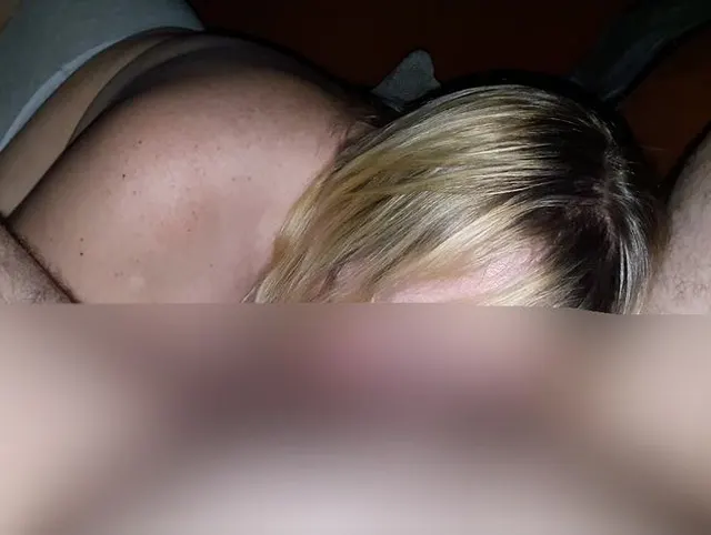Leidenschaftliche Schwanzlutsche