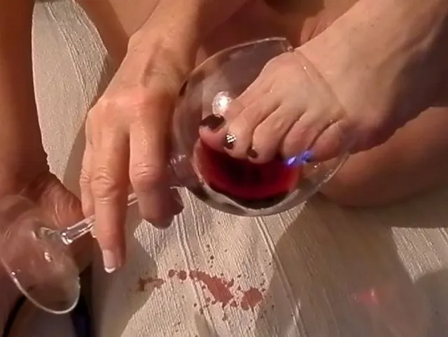 Zehen und Wein... das schmeckt fein!!