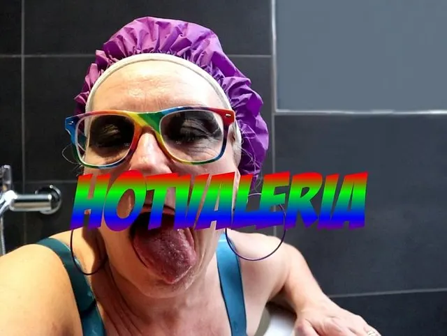 Badenixe vollwichsen