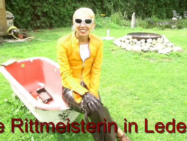 Bete mein Leder an.. (Videoqualität hoch)