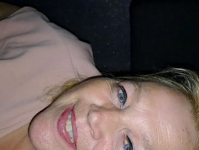 Blowjob in der Nacht mit dem Ex