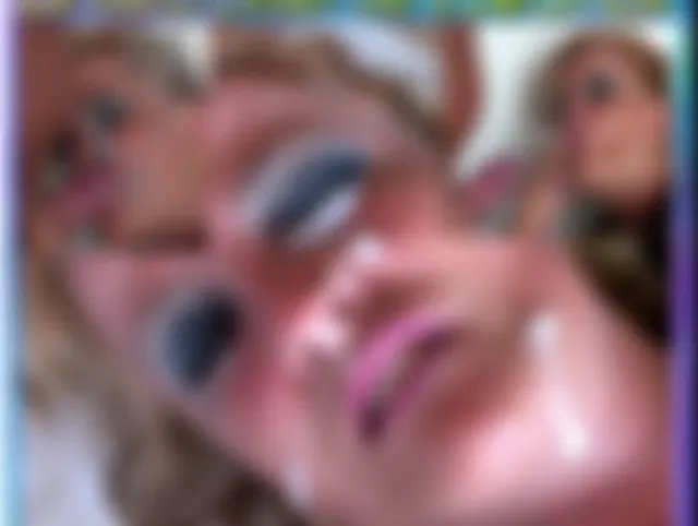 Beim Rauchen erwischt und mit Sperma ********