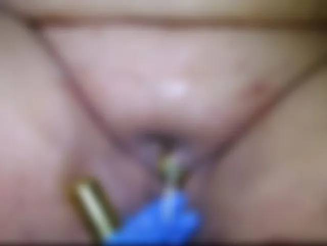Lauter Orgasmus mit 2 Vibroeiern